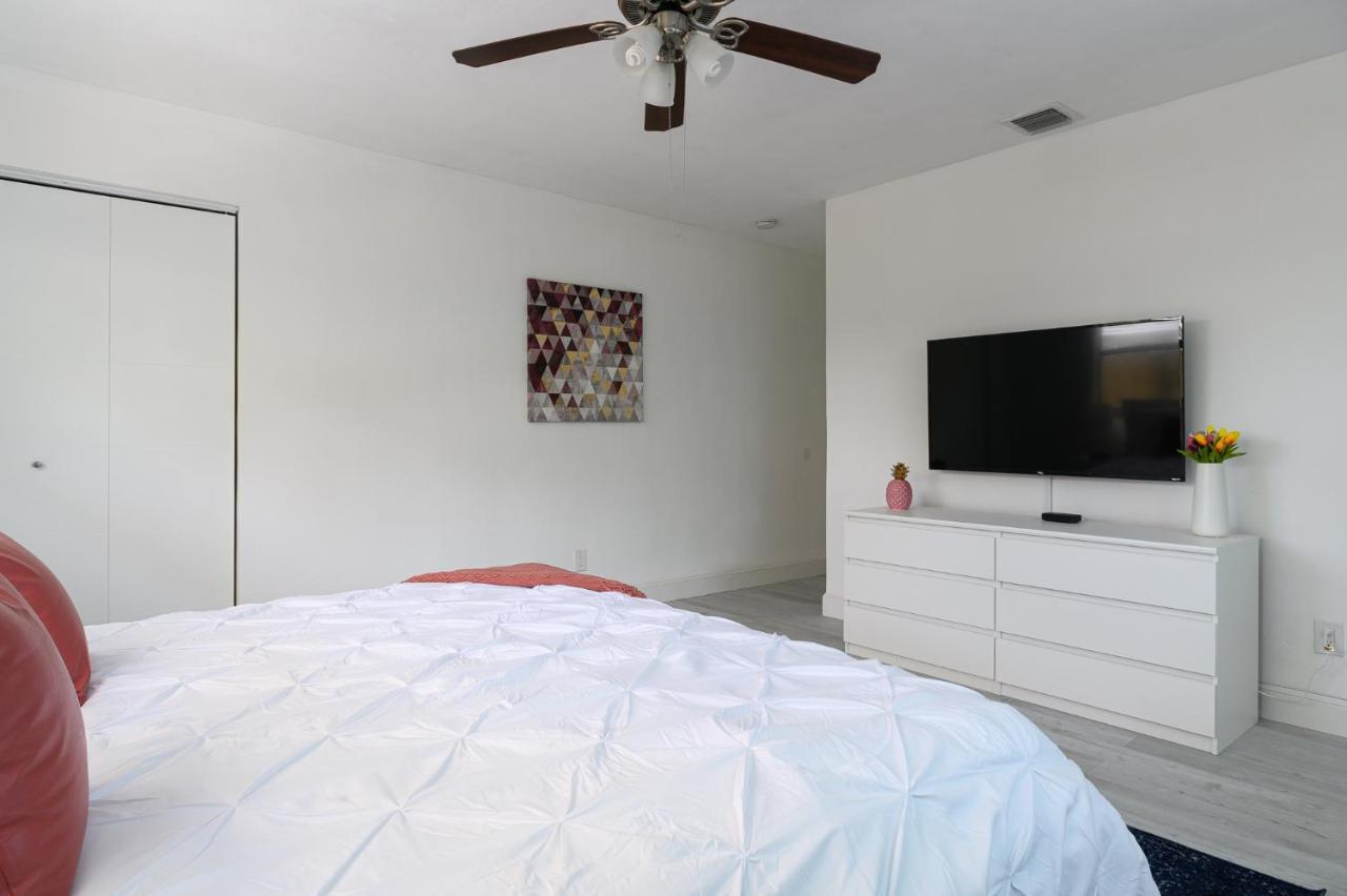Luxury Casa 4 Bedrooms With Pool & Game Room 15 Mins To Ocean Fort Lauderdale Exterior photo