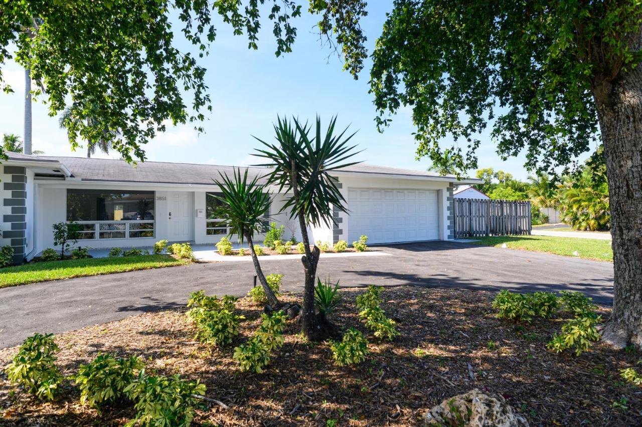 Luxury Casa 4 Bedrooms With Pool & Game Room 15 Mins To Ocean Fort Lauderdale Exterior photo